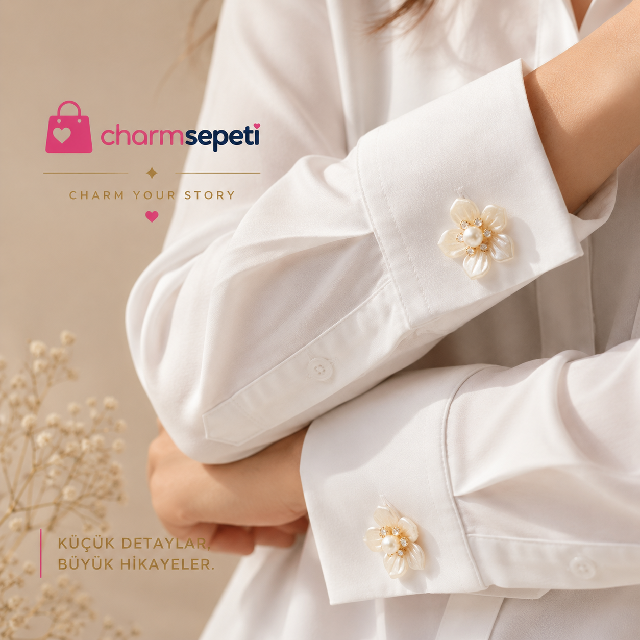 İnci Kristal Detaylı Gömlek Charmı